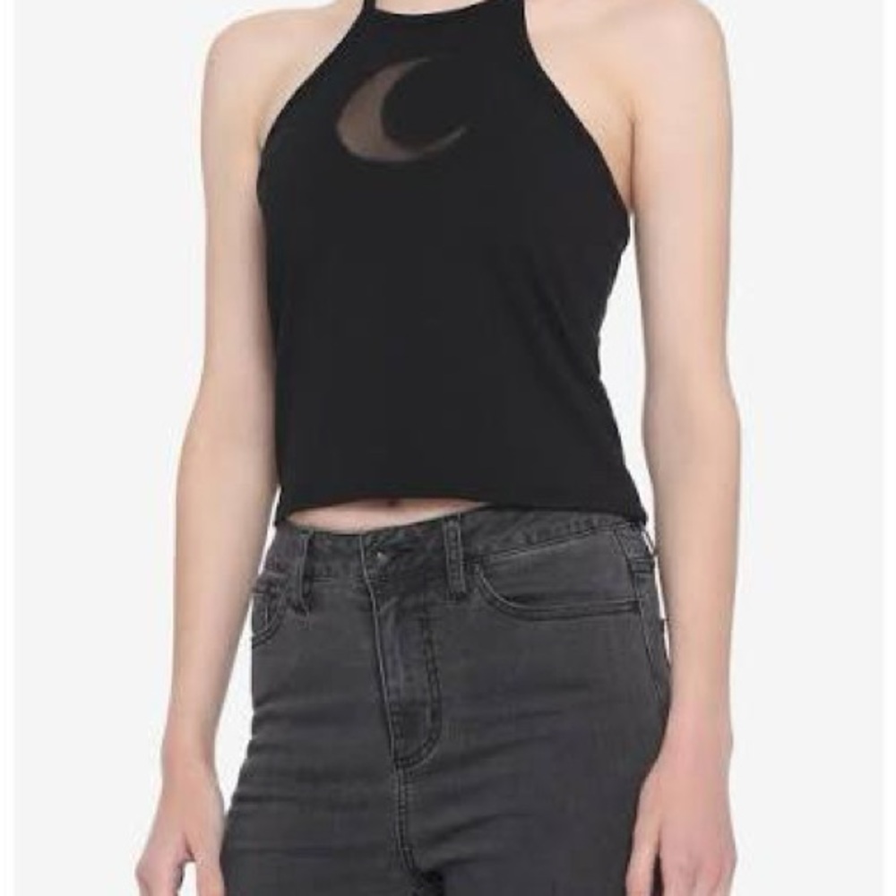 Hot topic plus size crescent moon crop tank